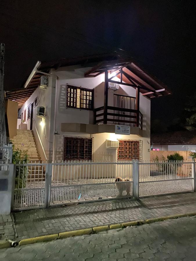 Apartamentos Vo Lela Bombinhas Exteriér fotografie