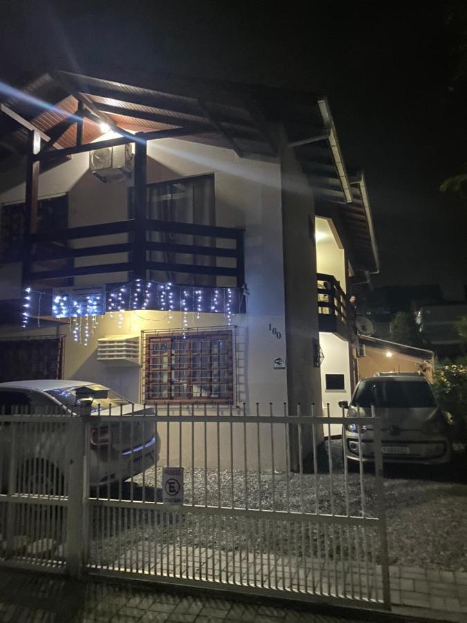 Apartamentos Vo Lela Bombinhas Exteriér fotografie